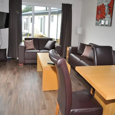 Chalet Comfy With Fireplace, Near Baarle-Nassau